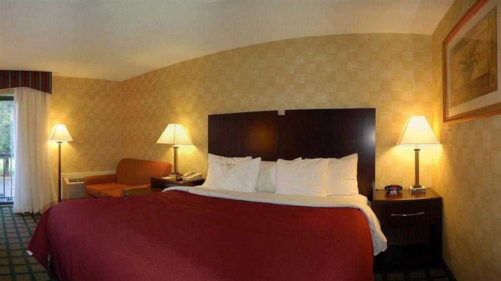 Best Western Plus Keene Hotel Habitación foto