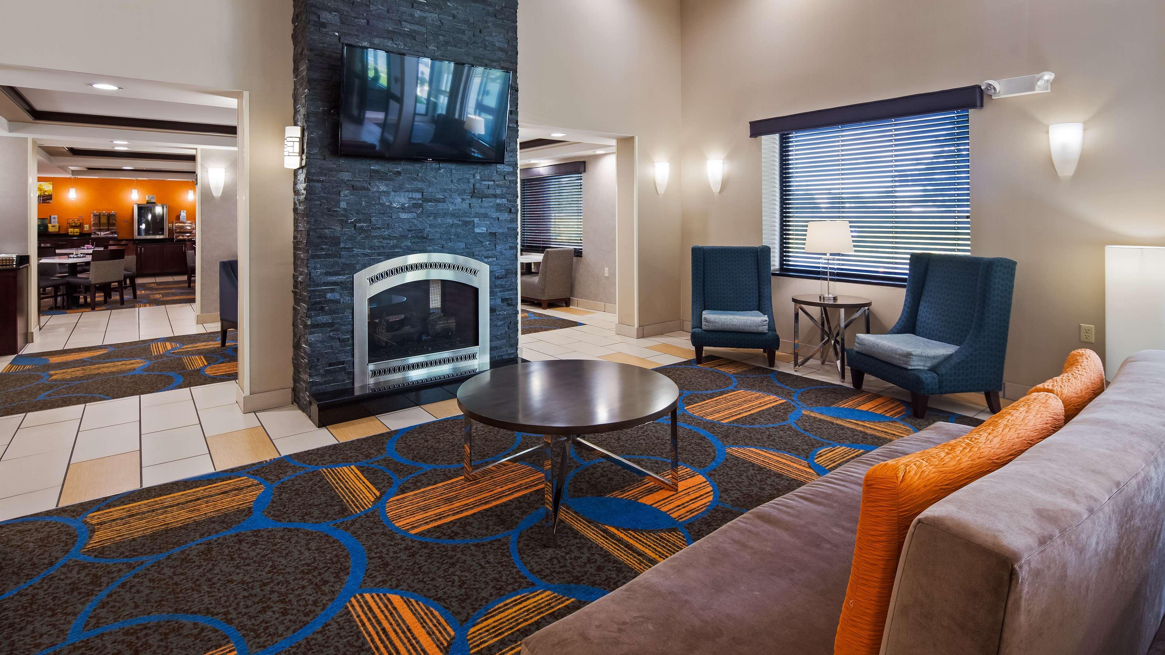 Best Western Plus Keene Hotel Interior foto