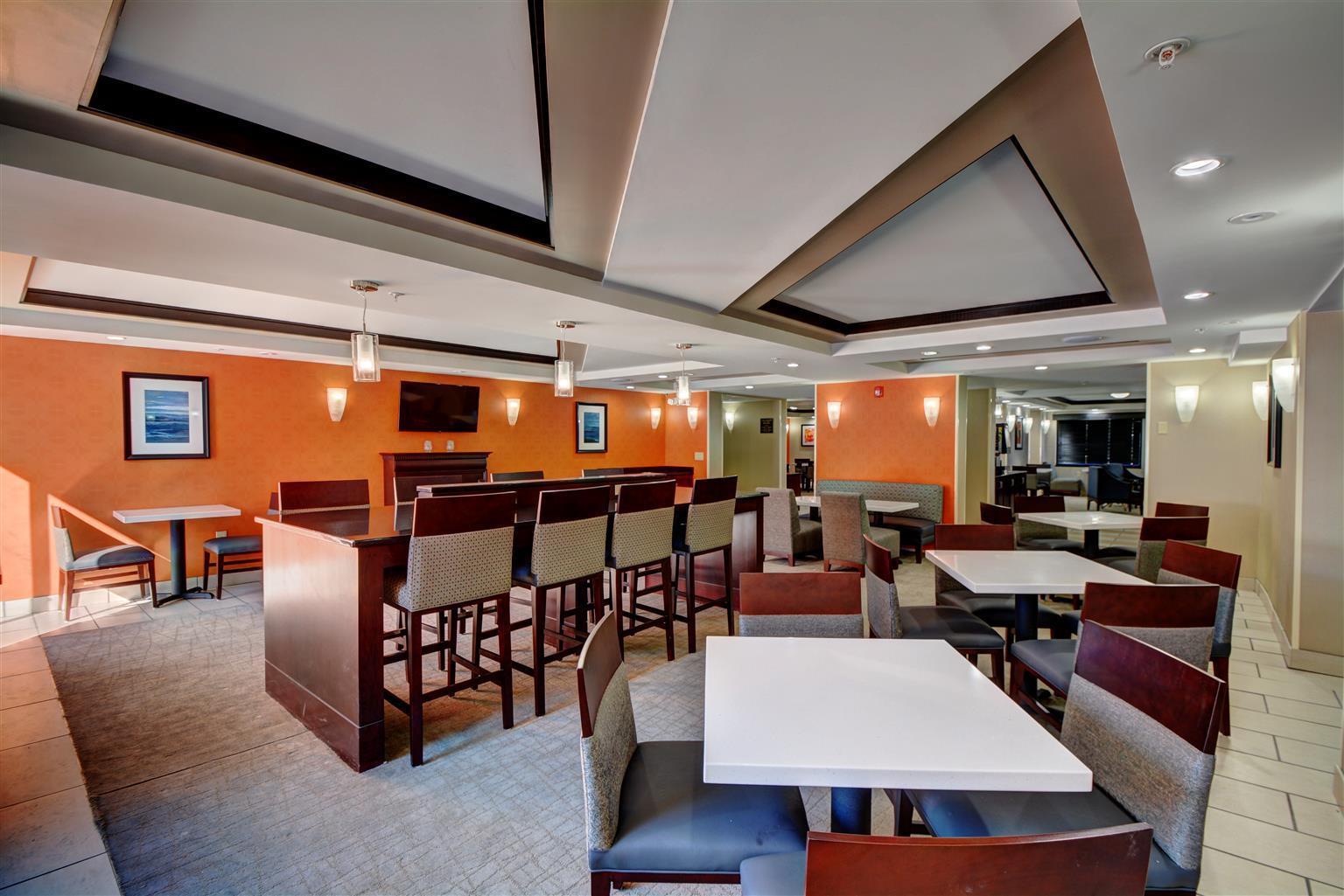 Best Western Plus Keene Hotel Exterior foto