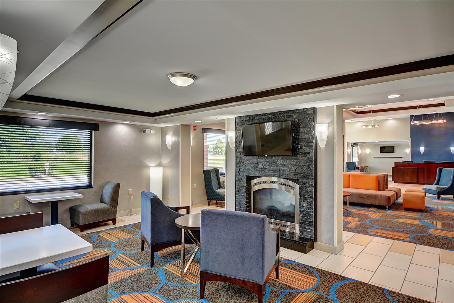 Best Western Plus Keene Hotel Exterior foto
